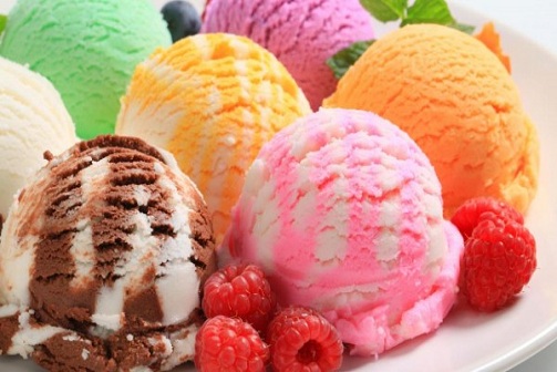 seven-scoops-of-ice-cream-with-berries-600x350.jpg