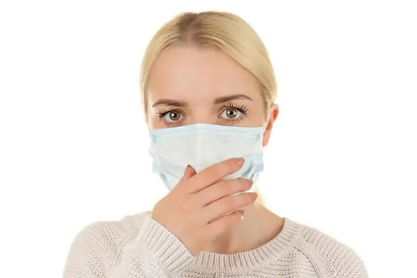 Do you wear masks to protect yourself from the sun during the epidemic?